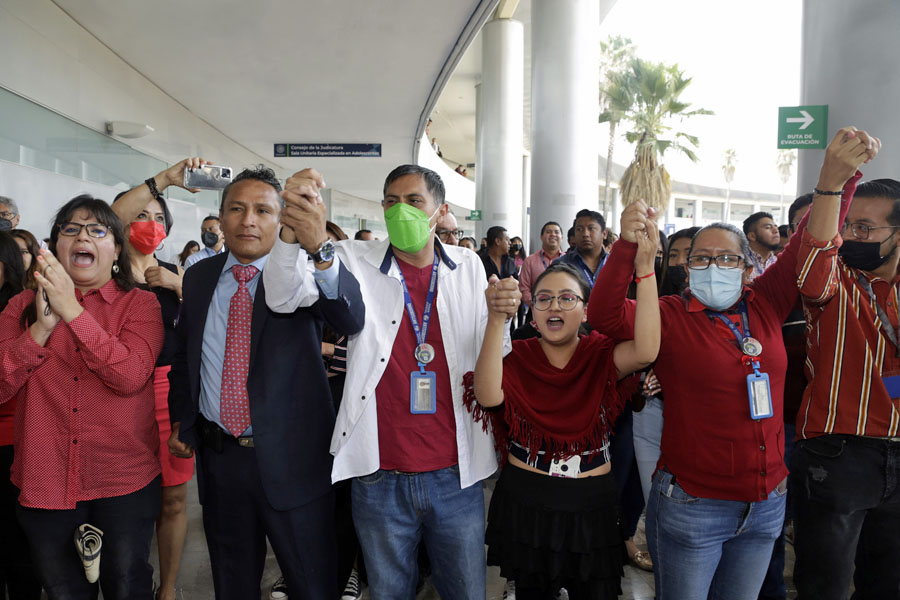 Con paro empleados del Poder Judicial piden aumento salarial