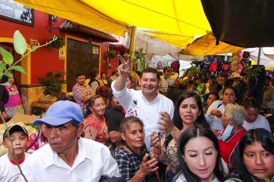 Fortaleció Armenta reforestación en Tlatlauquitepec