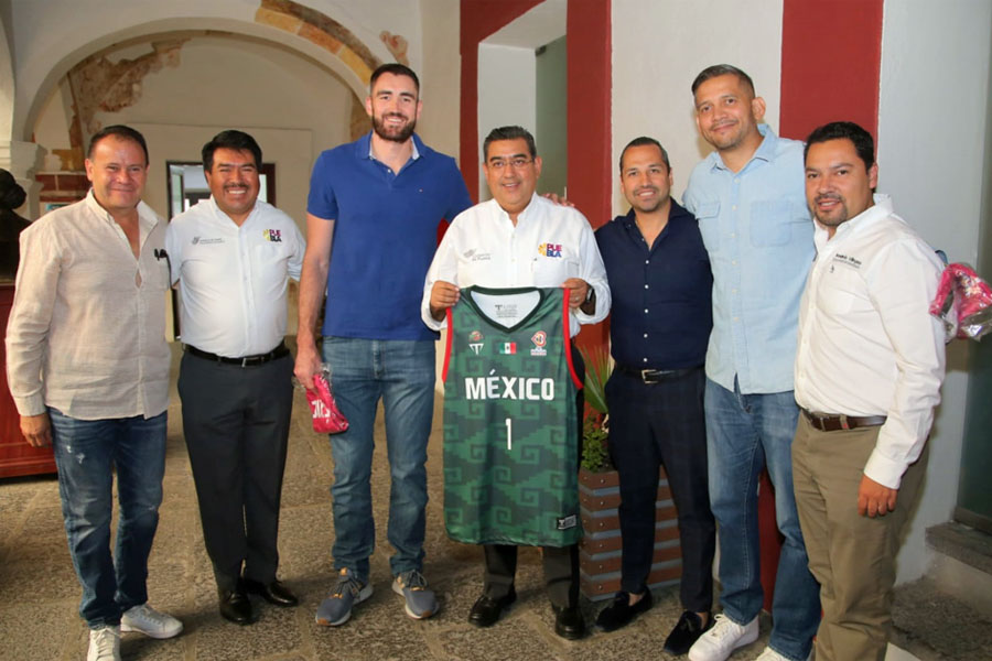 Respalda Céspedes a la selección mexicana de basquetbol