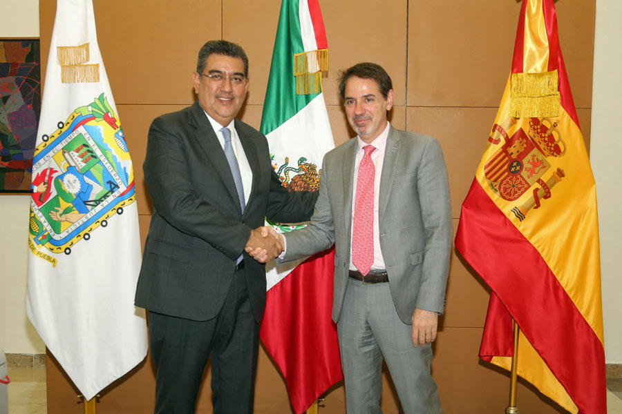 Se reunió Céspedes con embajador de España en México