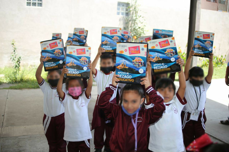 Ha entregado San Pedro Cholula 10 mil guías educativas