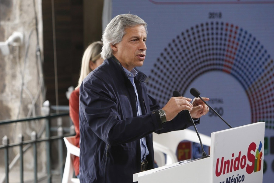 Claudio X. González es el gran elector en la oposición: AMLO