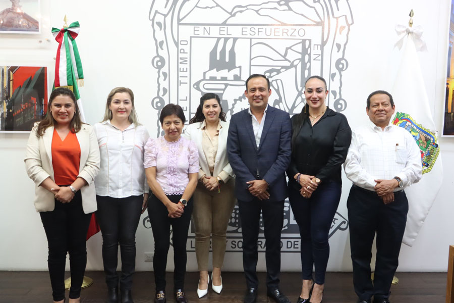 Analizaron Lilia Cedillo y diputados Ley de la BUAP