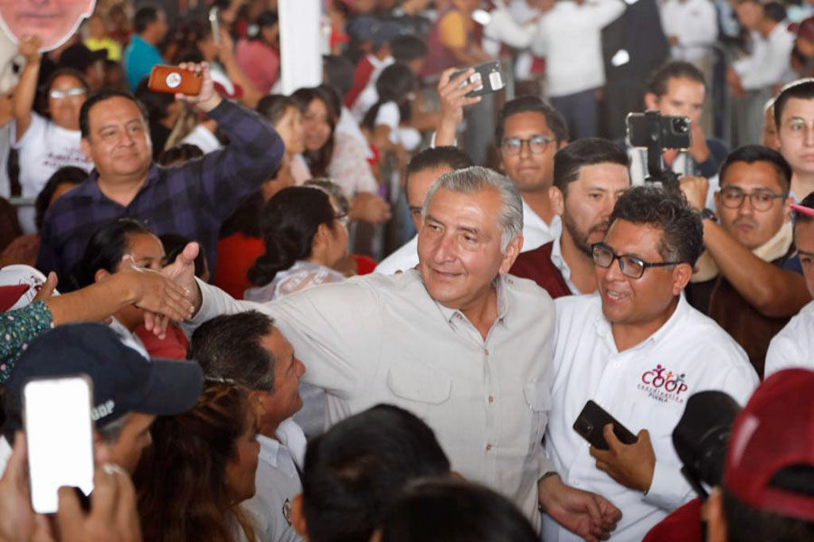 Cobijaron morenistas a Adán Augusto en su visita a Puebla