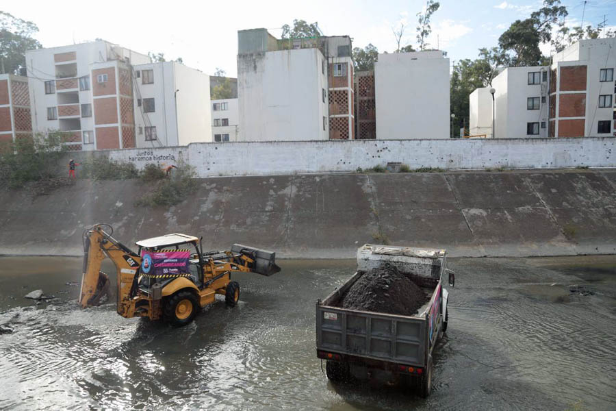 Reforzó Eduardo Rivera limpieza de barrancas en la capital