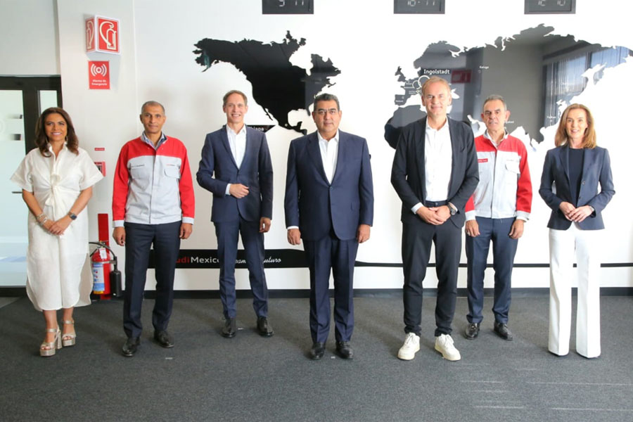 Sostuvo Céspedes reunión con miembros de Audi y grupo VW