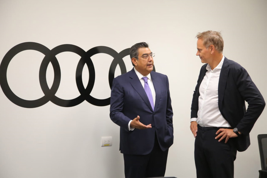 Sostuvo Céspedes reunión con miembros de Audi y grupo VW