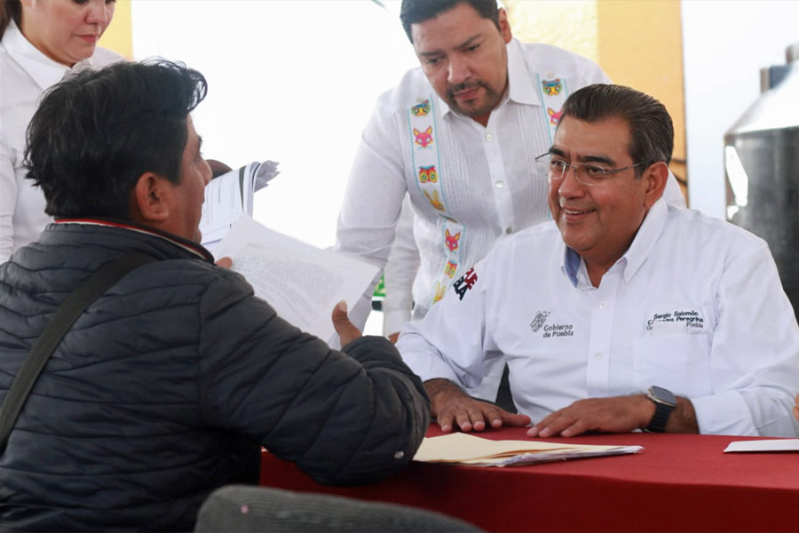 En Xicotepec encabezó Céspedes Martes Ciudadano e inauguró rastro