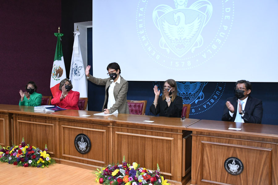 Celebró Lilia Cedillo crecimiento de Facultad de Contaduría