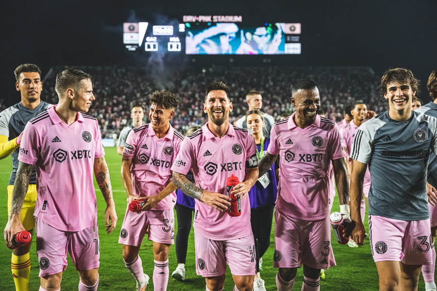 Con golazo de último minuto debutó Messi en el Inter Miami