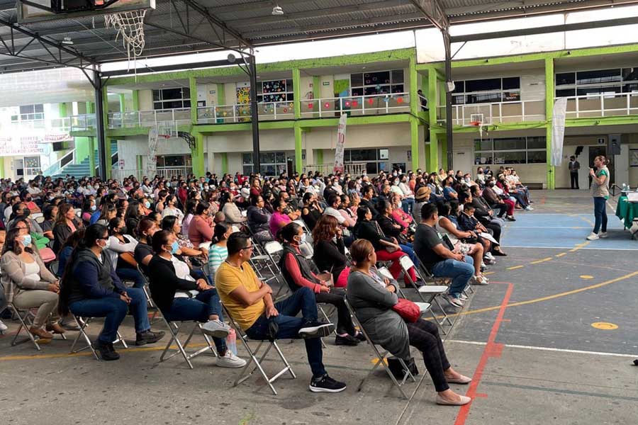 Fortalece SEDIF unión y valores familiares mediante pláticas