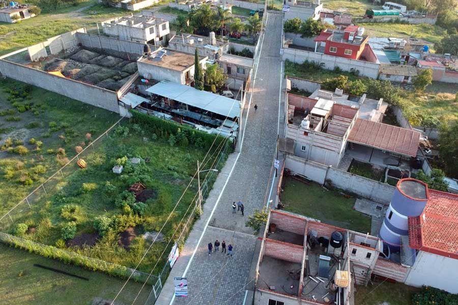 Inauguró Eduardo Rivera calles en San Baltazar Tetela