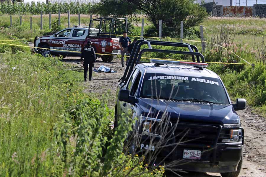 Dejaron cadáver baleado en Cacalotepec en Cholula