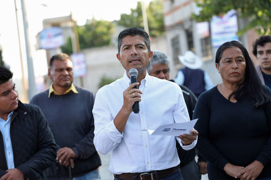 Inauguró Eduardo Rivera calles en San Baltazar Tetela