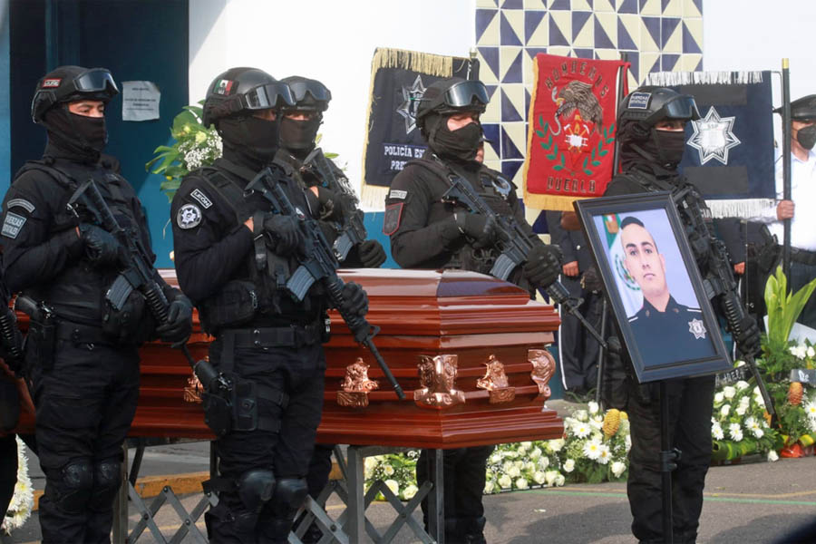 Rindió Céspedes homenaje a policía asesinado en Xoxtla