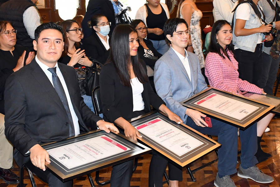 Ganaron alumnos BUAP Premio Municipal de la Juventud 2023