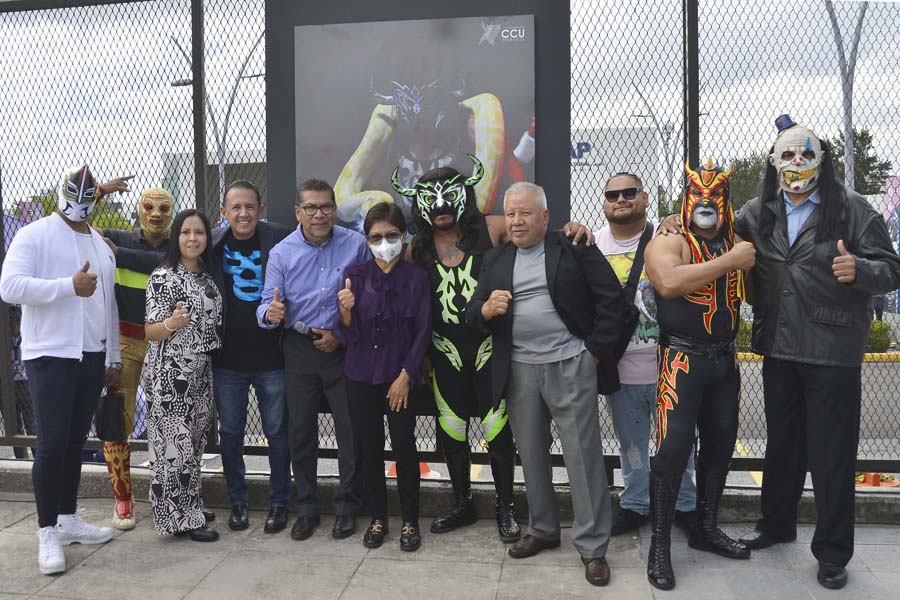 Inauguró Lilia Cedillo exposición sobre Lucha libre