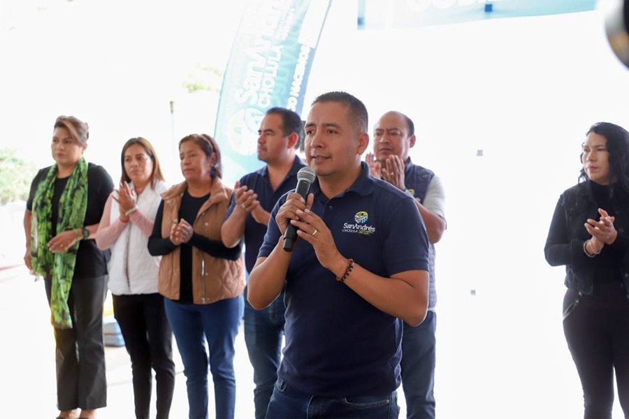 Encabezó Mundo Tlatehui Viernes de proximidad en Lázaro Cárdenas