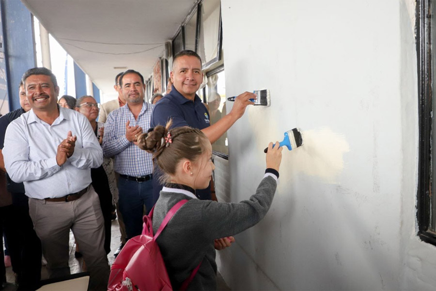 Inició Mundo Tlatehui obra educativa en juntas auxiliares