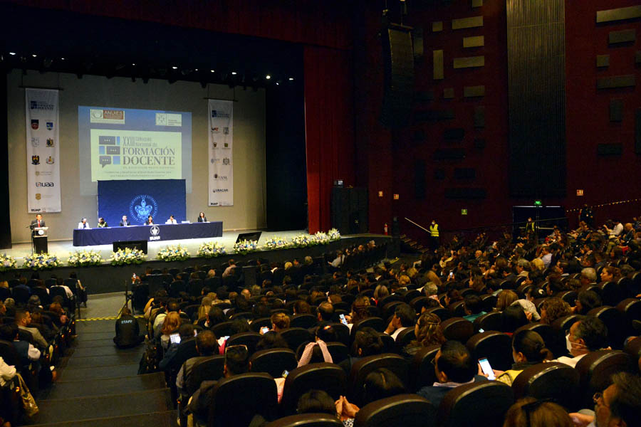 Inauguró Lilia Cedillo Coloquio Nacional de Formación Docente