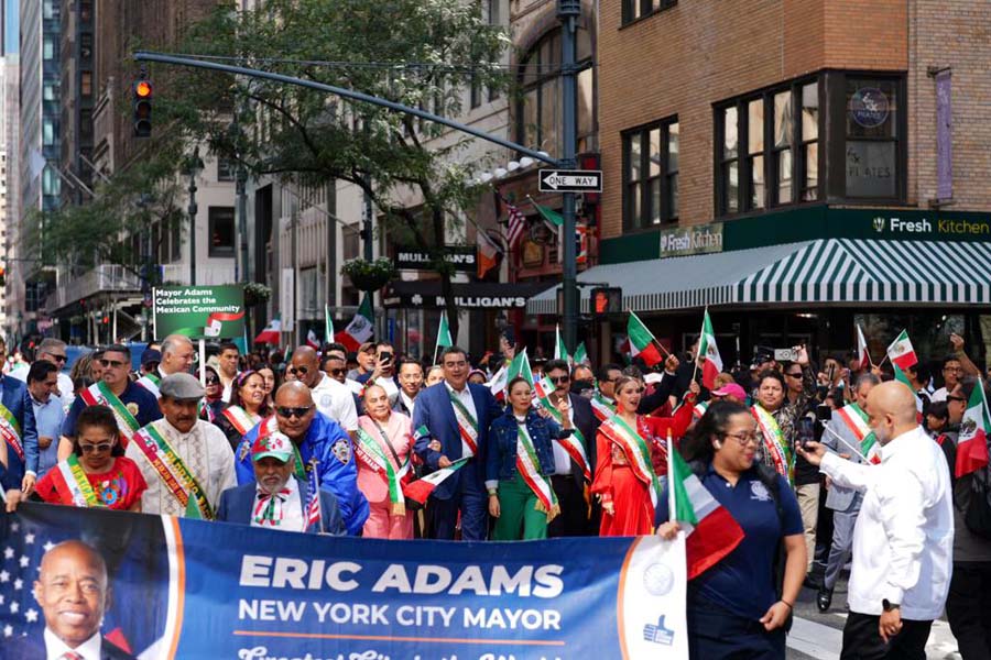 Participó Céspedes en Desfile de Independencia de México en NY