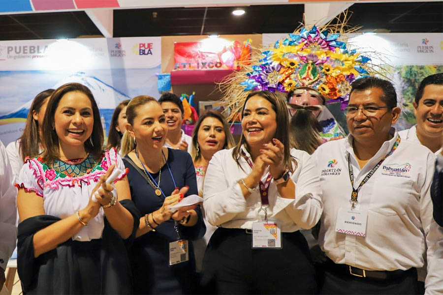 Inauguró Gaby Bonilla stand en Tianguis Turístico Internacional