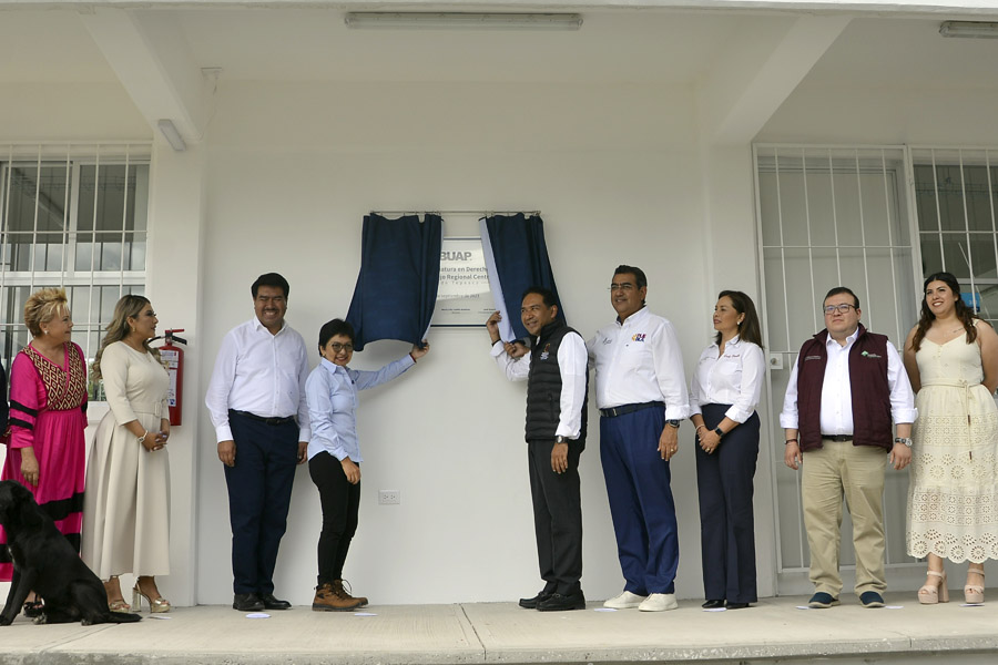 Inauguraron Céspedes y Cedillo obras de la BUAP en Tepeaca
