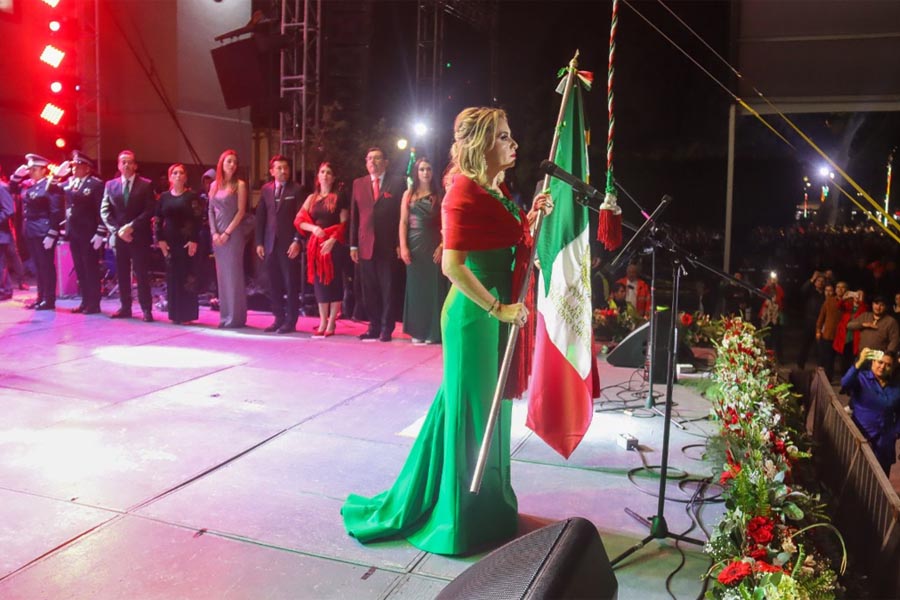 Celebró Paola Angon el Grito de Independencia 2023