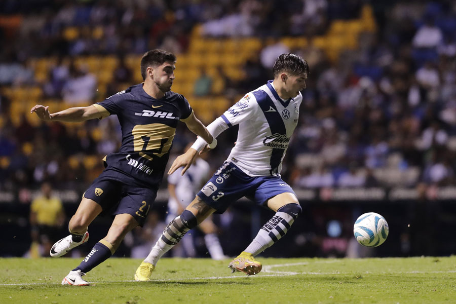 Derrotó Pumas al Club Puebla 2-0 en el Cuauhtémoc