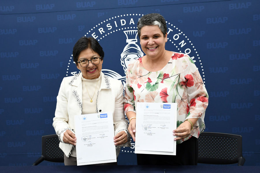 Firman convenio BUAP y Universidad de Camagüey