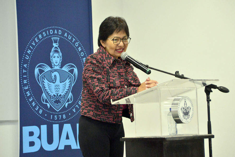 Celebró Lilia Cedillo 49 aniversario del ICUAP de la BUAP