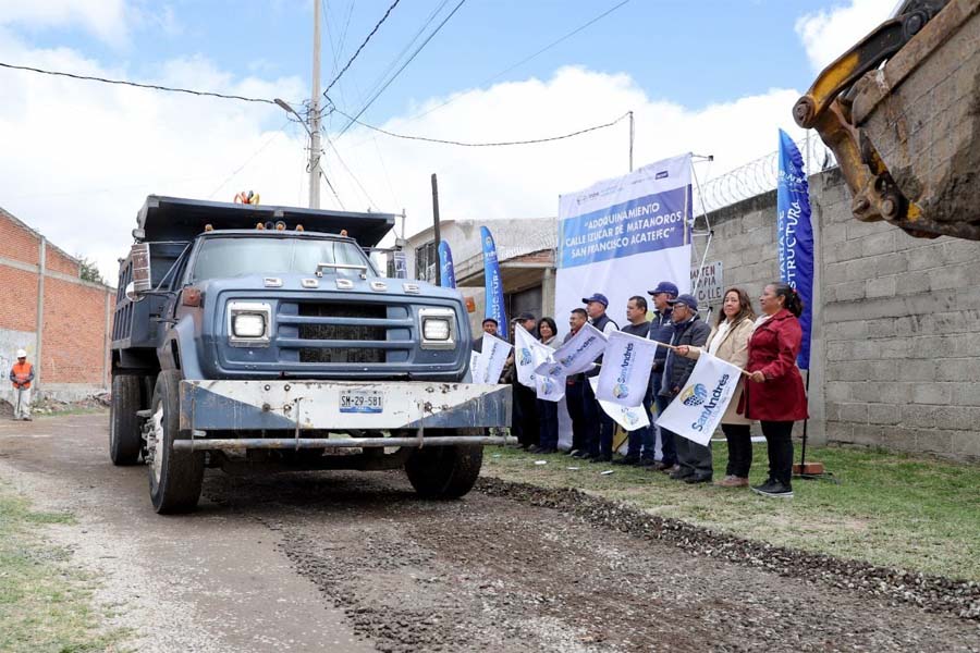 Entregó e inició obra Mundo Tlatehui en Comac y Acatepec