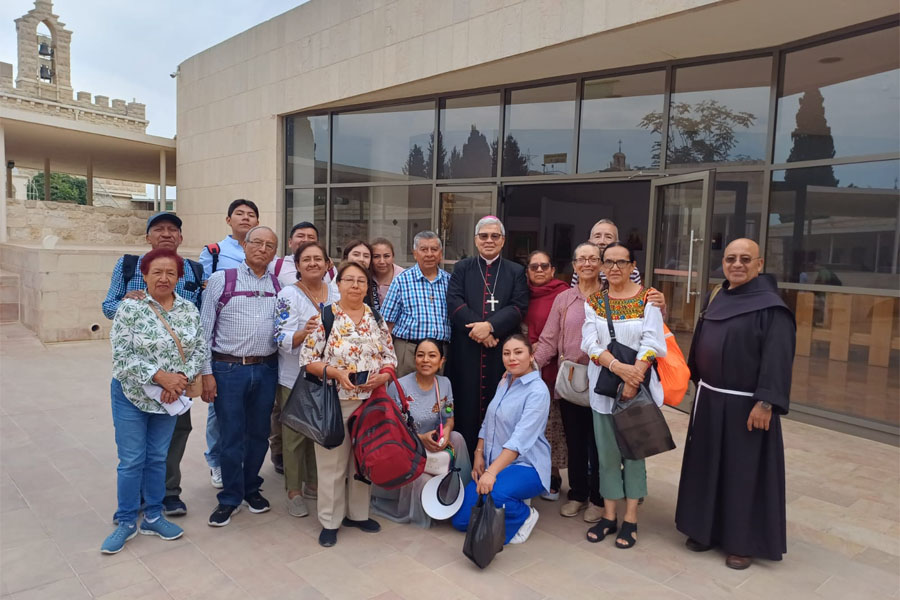 Retornan poblanos varados en Israel a territorio mexicano