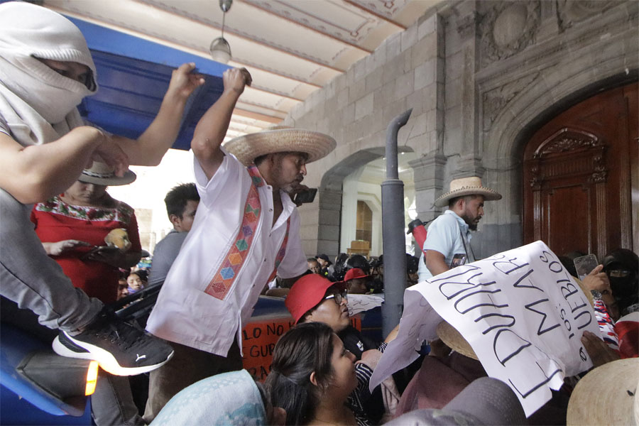 Realizaron habitantes de La Resurrección violenta manifestación