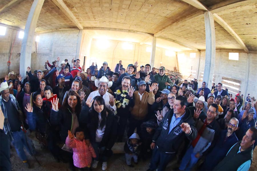 Llamó Nacho Mier a la unidad para vencer la adversidad