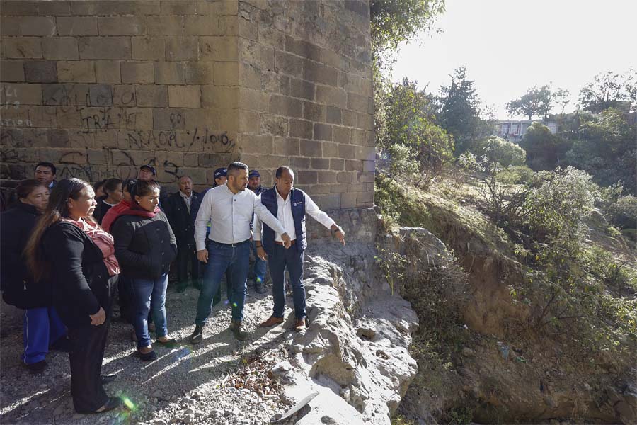 Inició Adán Domínguez obra en puente de San Miguel Espejo