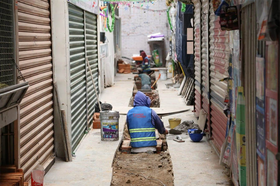 Supervisó Adán Domínguez trabajos en mercados municipales