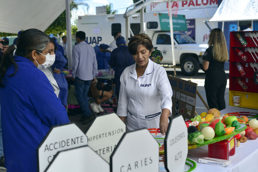 Realizó BUAP Jornada Universitaria en Zacachimalpa