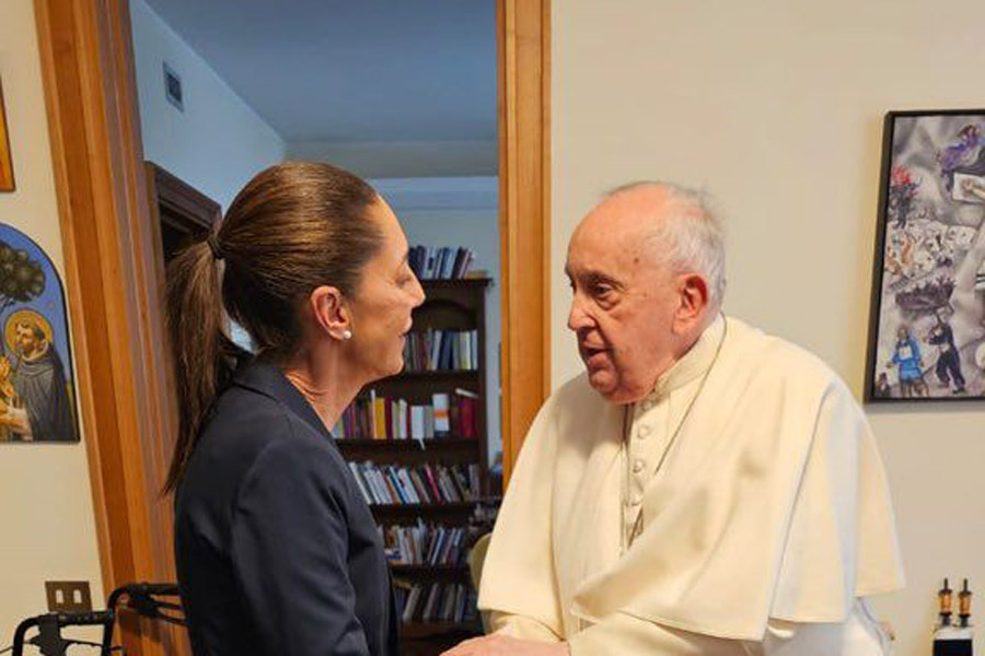 Sostuvo Claudia Sheinbaum encuentro con el Papa Francisco