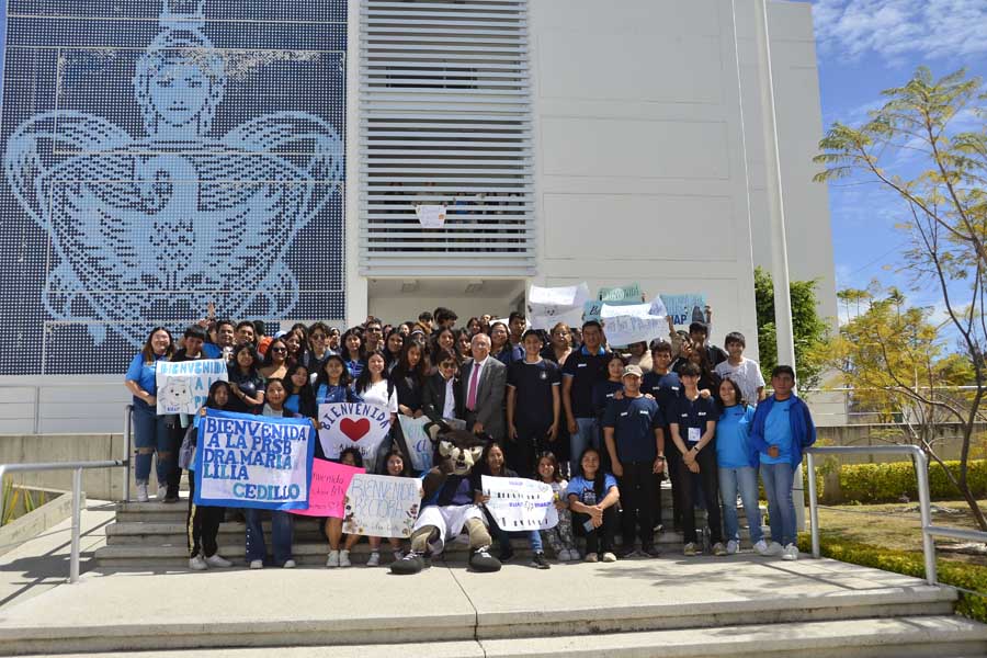 Celebró Lilia Cedillo crecimiento de Prepa de Atlixco