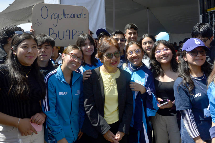 Inauguró Lilia Cedillo obras en Prepa de Amozoc de la BUAP