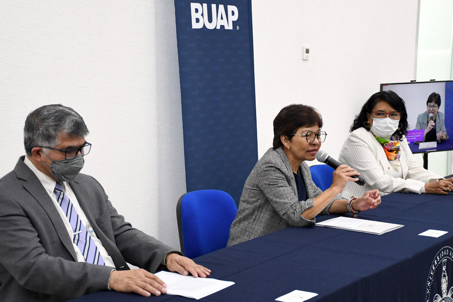 Inauguró Lilia Cedillo Segundo Coloquio Científicas BUAP