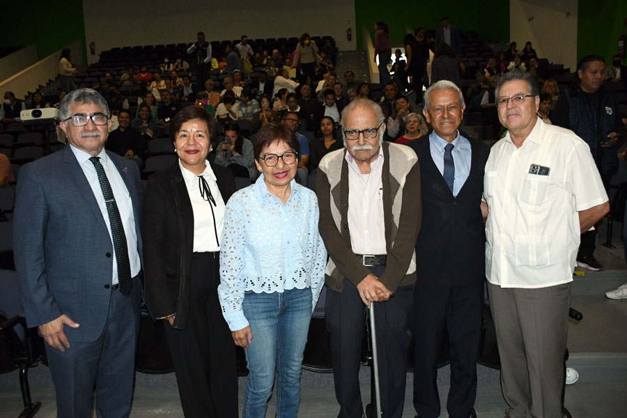 Inauguró Lilia Cedillo foro académico por 50 años del ICUAP