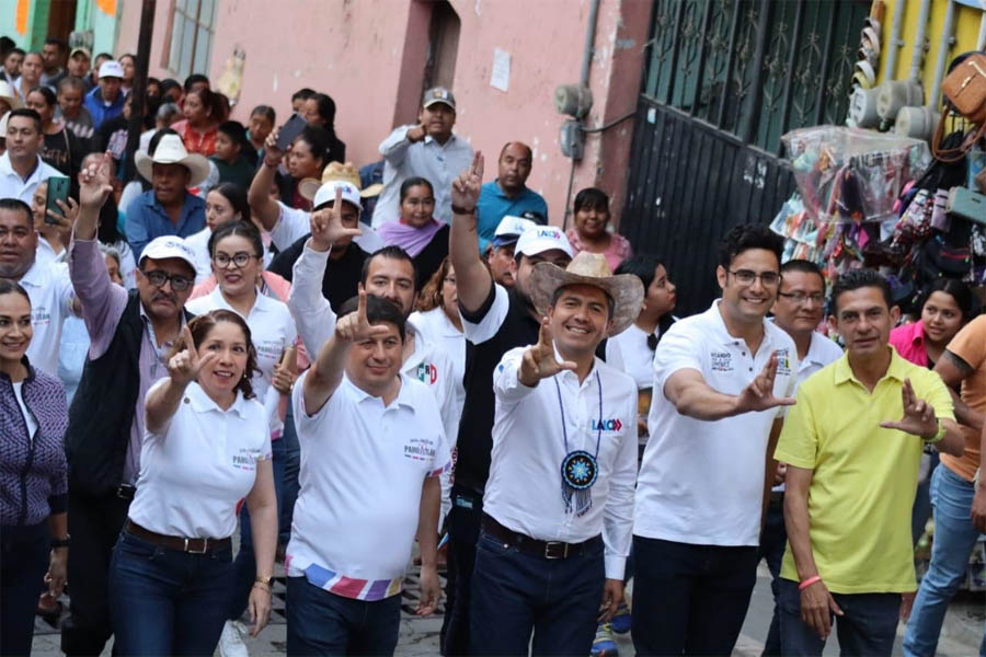 Realizó Lalo Rivera campaña en el municipio de Pahuatlán