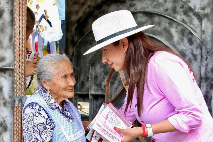 Impulsará Angélica Alvarado acciones en favor de las madres