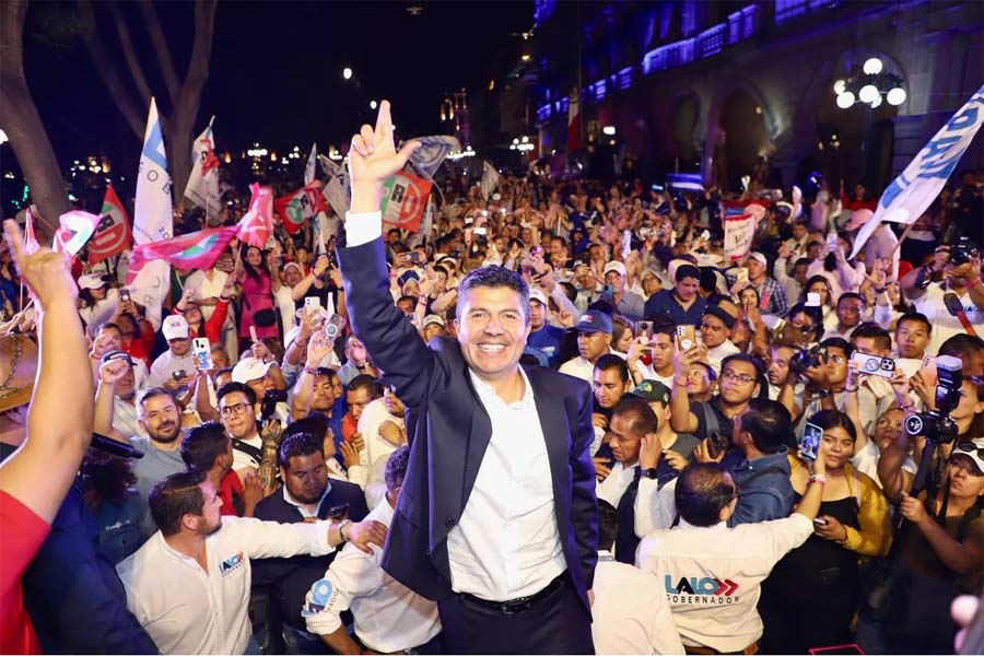 Celebró Lalo Rivera victoria en el debate a gobernador