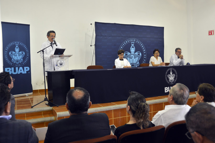 Reconoció Lilia Cedillo a Facultad de Medicina de la BUAP