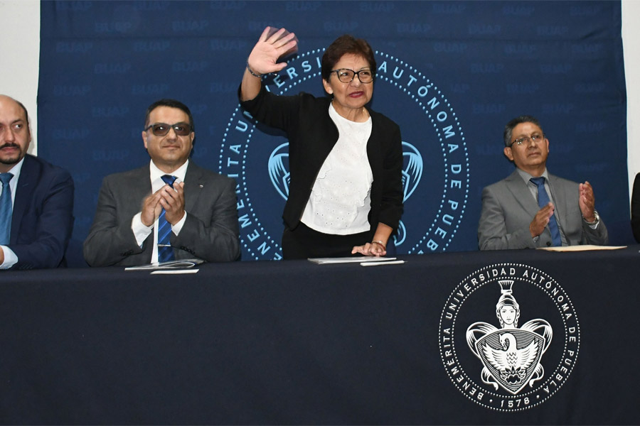 Asistió Lilia Cedillo a informe de Ciencias Químicas