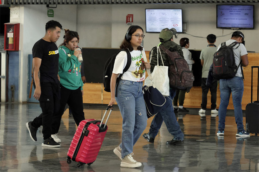 Llamó Ibero Puebla a no gastar de más en vacaciones