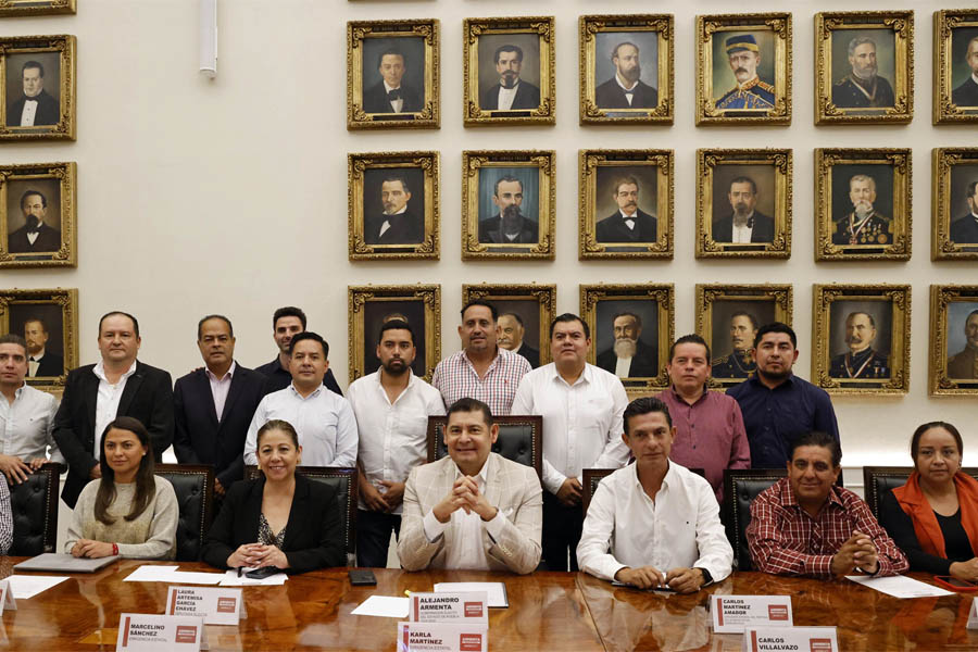 Se reunió Armenta con presidentes municipales del PRD